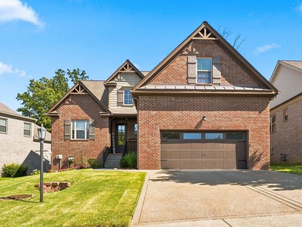 2561 Hessey Pass, Mount Juliet, TN 37122