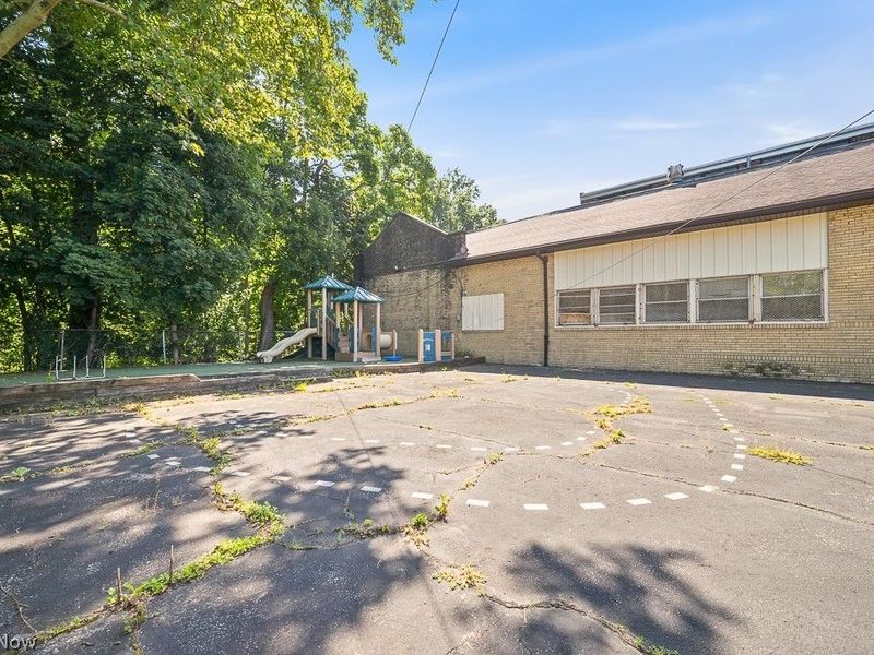 799 E 82nd Street, Cleveland, OH 44103 Photo 24