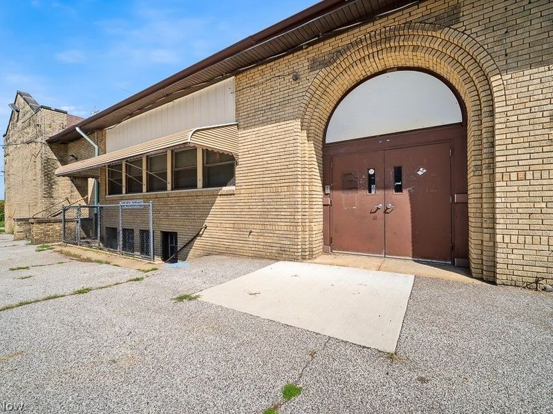 799 E 82nd Street, Cleveland, OH 44103 Photo 4