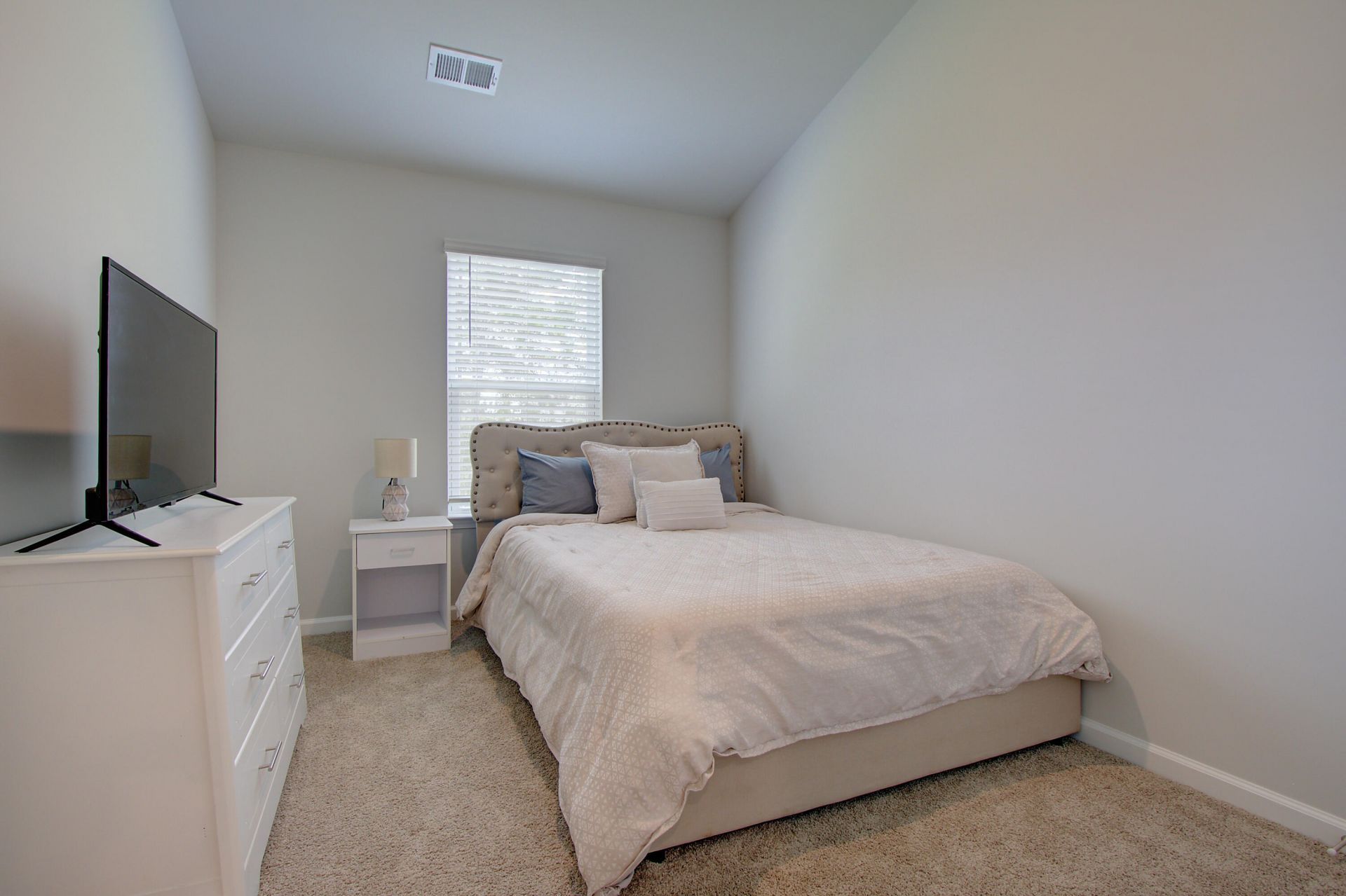 174 Haventree Court Photo 20