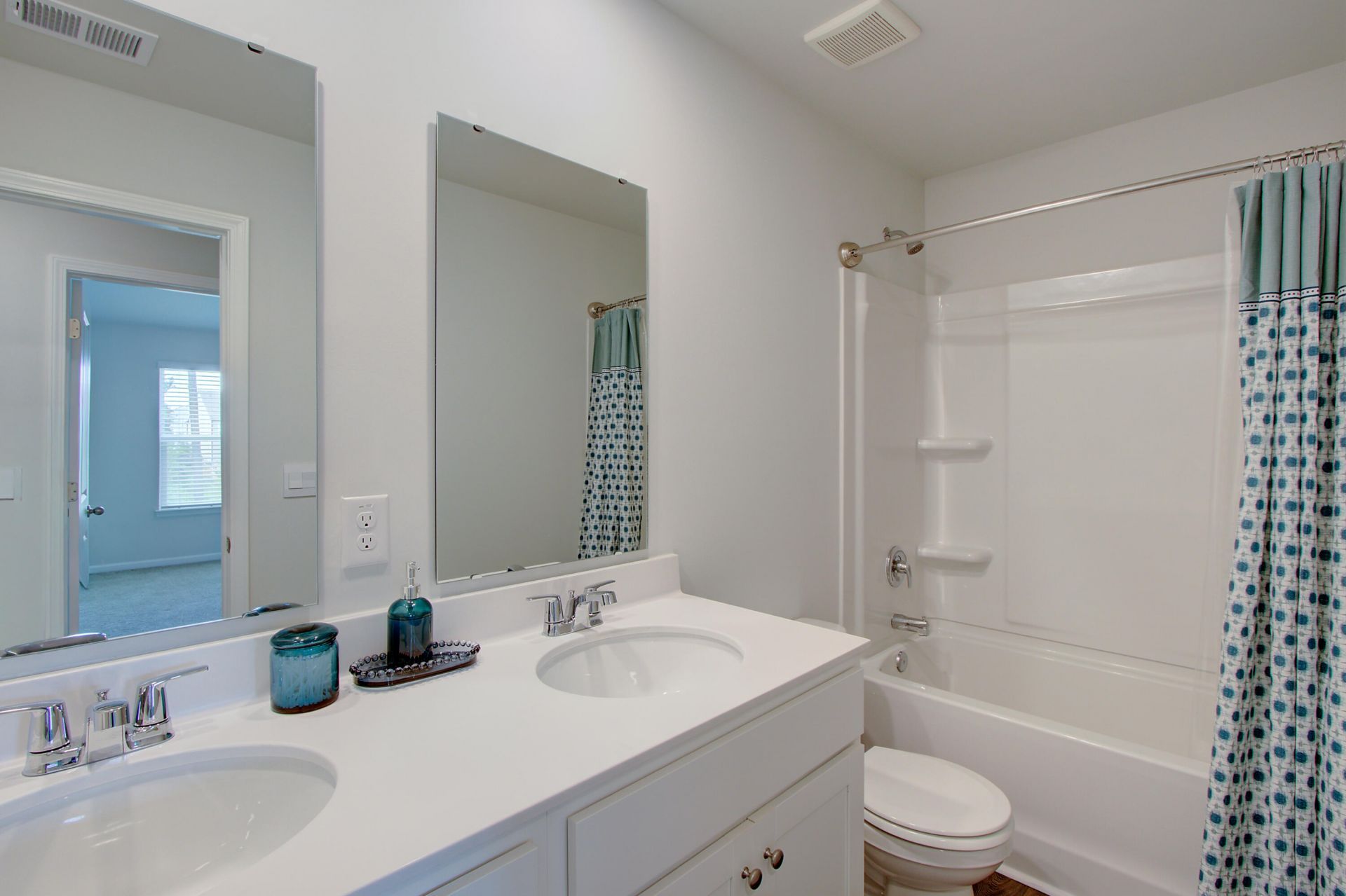 174 Haventree Court Photo 25