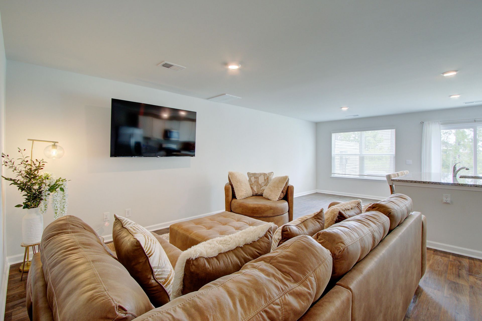 174 Haventree Court Photo 5