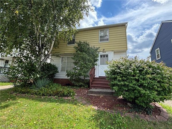 12324 Willard Avenue , Garfield Heights, OH 44125