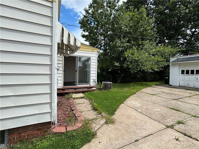 12324 Willard Avenue, Garfield Heights, OH 44125 Photo 18