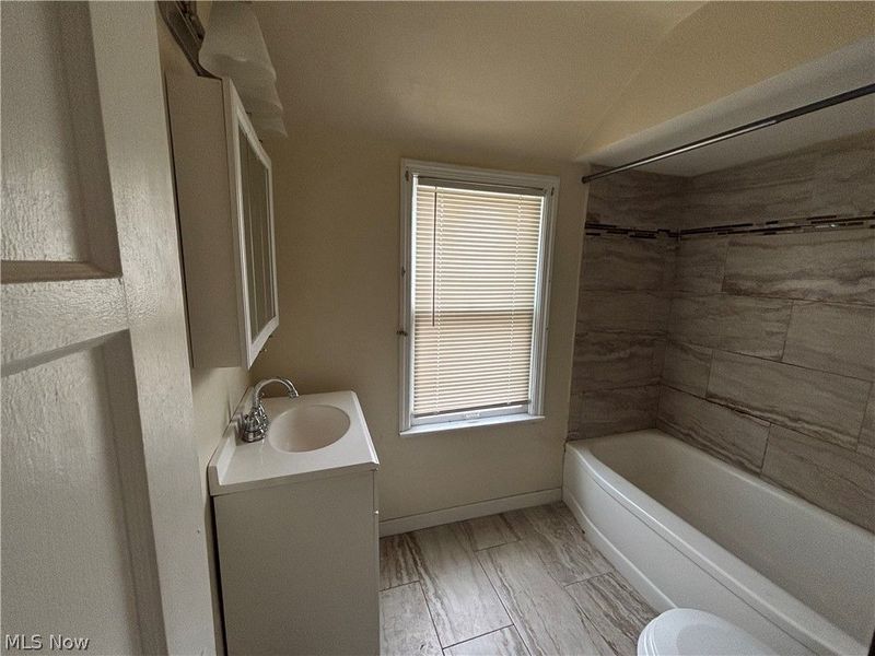 12324 Willard Avenue, Garfield Heights, OH 44125 Photo 9