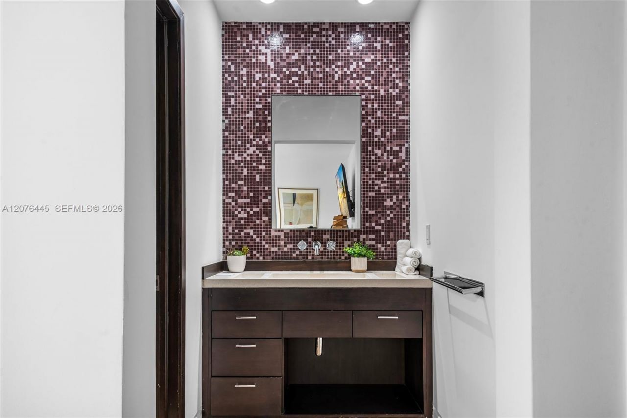 1606 S Bayshore Dr , Unit 1606, Miami, FL 33133 Photo