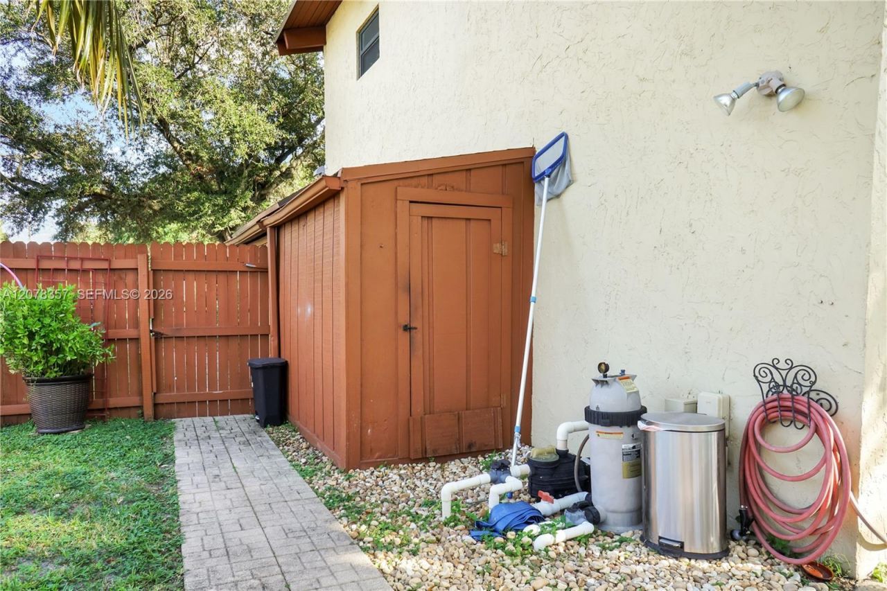 6191 NW 31st Way, Unit -, Fort Lauderdale, FL 33309 Photo