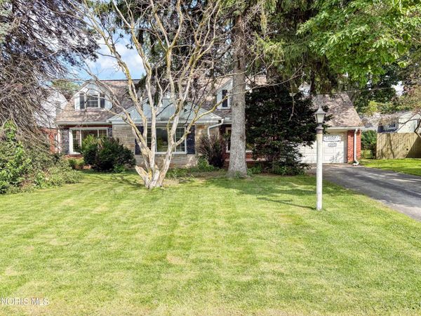 2666 Secor Road, Toledo, OH 43606