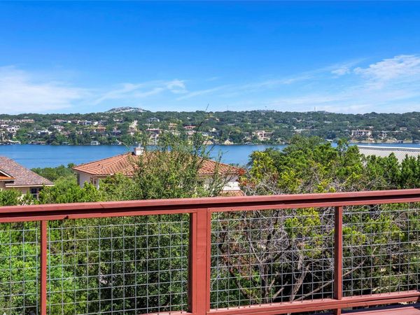 330 Southwind RD, Point Venture, TX 78645