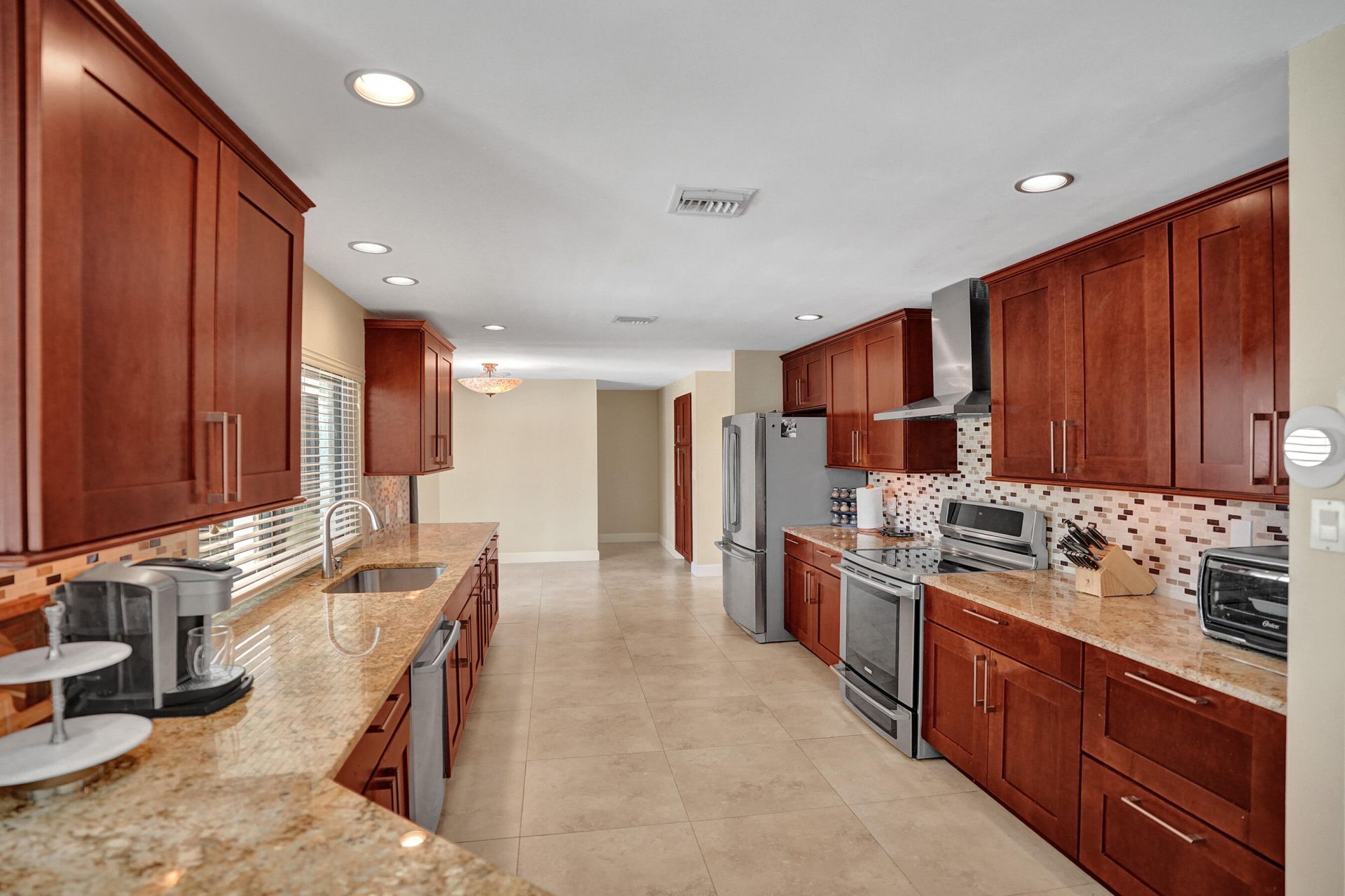 7301 NW 83rd Way, Tamarac, FL 33321 Photo