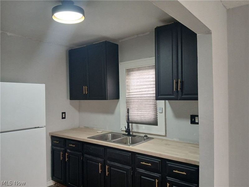 16615 Westfield Avenue, Cleveland, OH 44110 Photo 4
