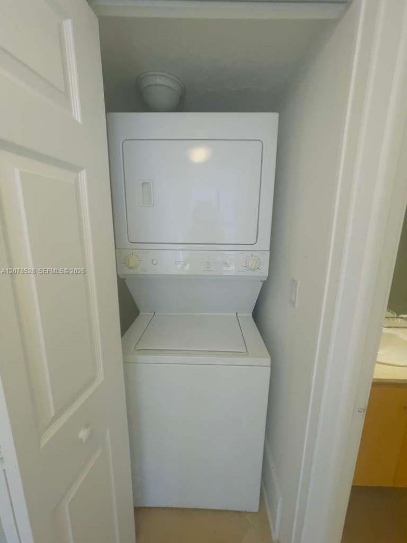 780 NE 69th St , Unit 1507, Miami, FL 33138 Photo
