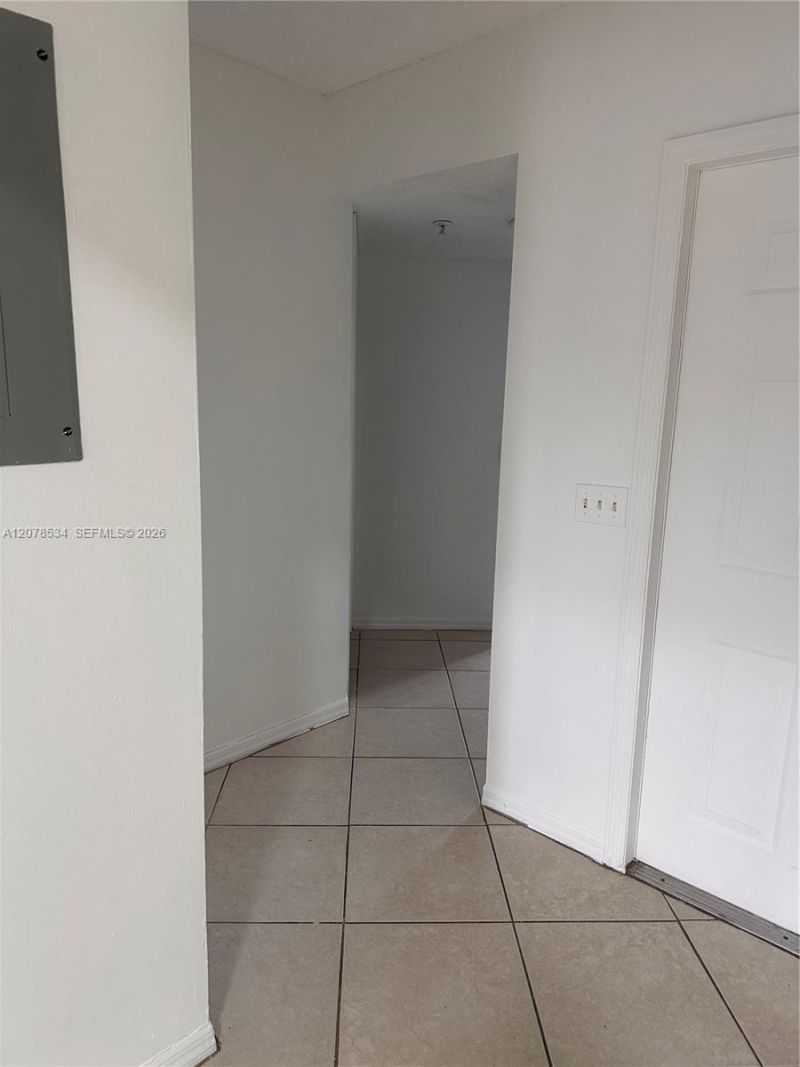 9640 NW 2nd St , Unit 5-306, Pembroke Pines, FL 33024 Photo
