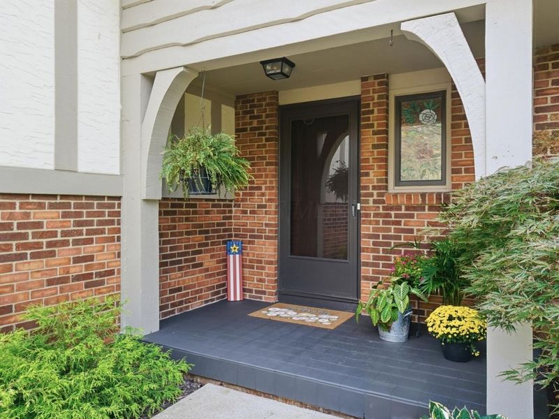 8627 Gairloch Court, Dublin, OH 43017 Photo 6