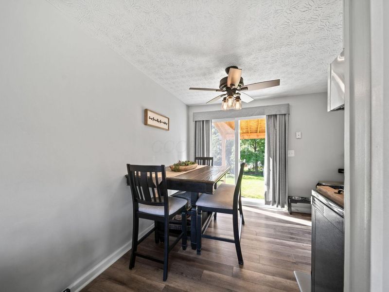 617 Oak Hollow Court, Columbus, OH 43228 Photo 9