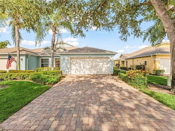 14994 Sterling Oaks DR , NAPLES, FL 34110