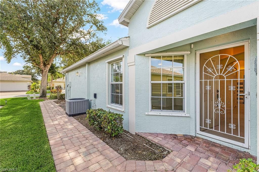 14994 Sterling Oaks Dr, Naples, FL 34110 Photo