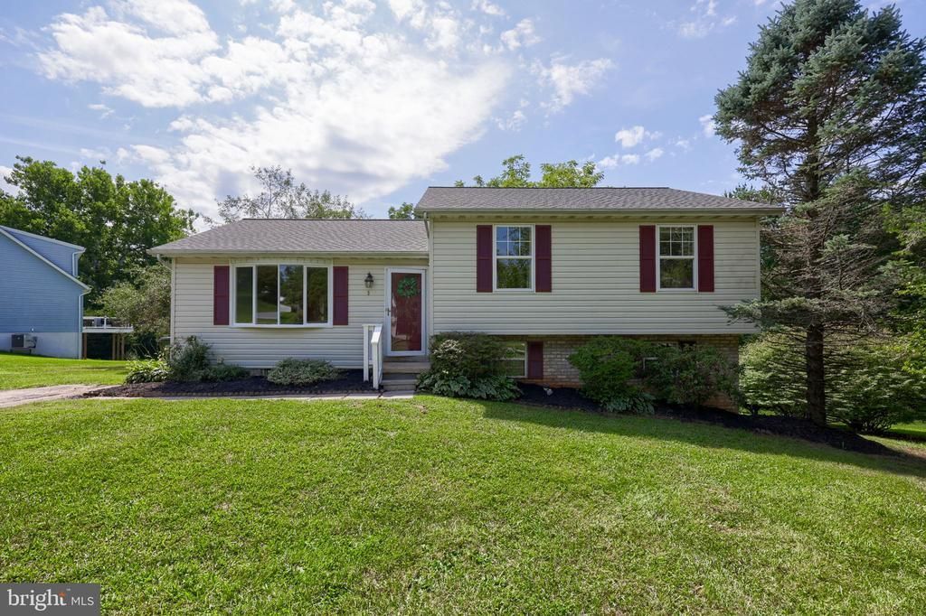 3 GATEWOOD DRIVE , SHREWSBURY, PA 17361