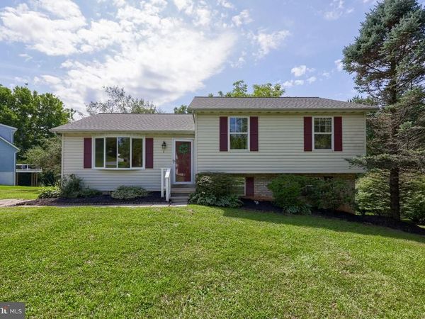 3 GATEWOOD DRIVE, SHREWSBURY, PA 17361