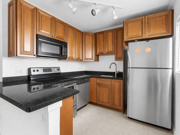 2655 NE 8th Avenue, Unit 106, Wilton Manors, FL 33334