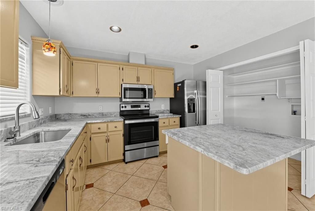 1304 71st St Nw, Bradenton, FL 34209 Photo