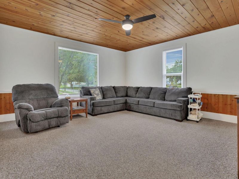 426 W 6th Street, Marysville, OH 43040 Photo 6