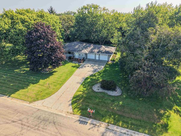 5644 Major Lane, Platteville, WI 53818