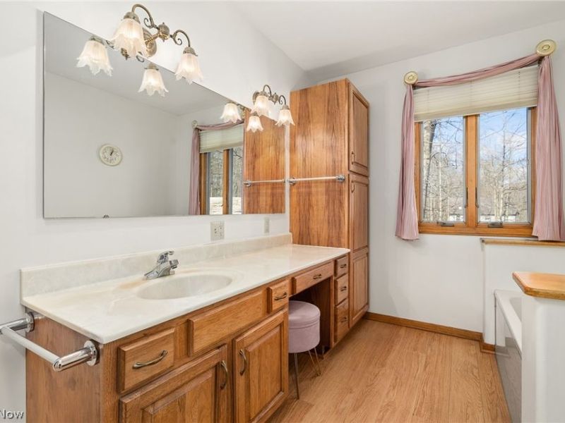 843 Wildwood Drive, Willard, OH 44890 Photo 11