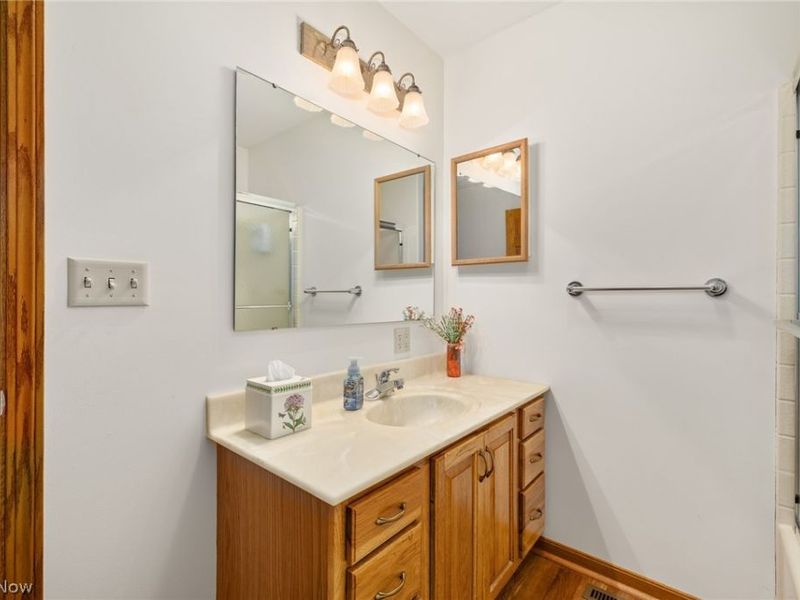 843 Wildwood Drive, Willard, OH 44890 Photo 18