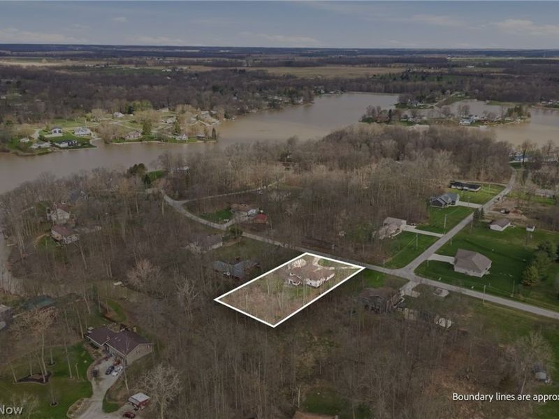 843 Wildwood Drive, Willard, OH 44890 Photo 49