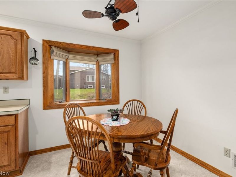843 Wildwood Drive, Willard, OH 44890 Photo 8