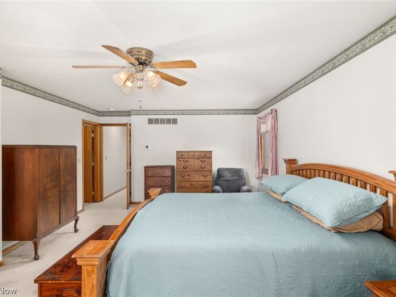 843 Wildwood Drive, Willard, OH 44890 Photo 9