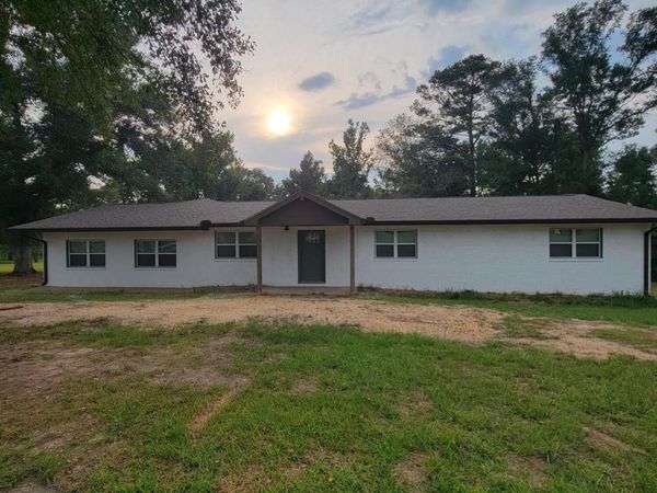 218 Salem Road, Forest, MS 39074