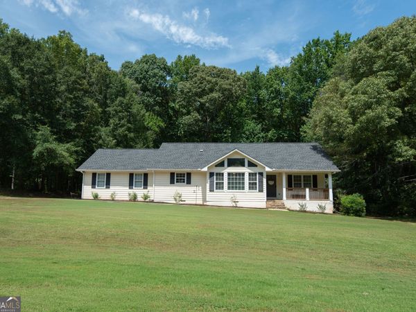 60 Carriage Gate Drive, Sharpsburg, GA 30277