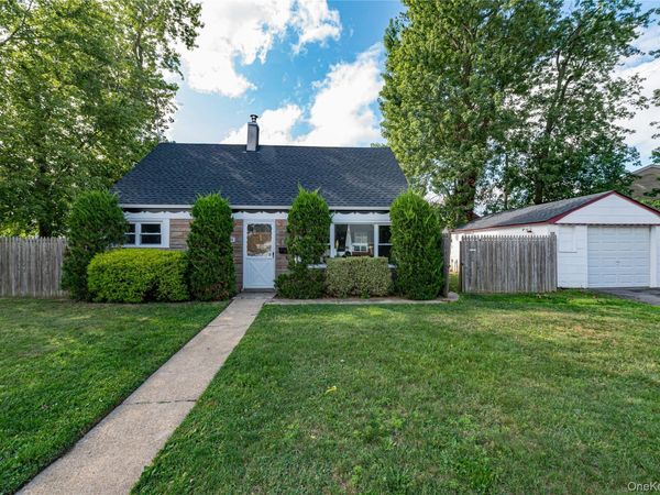 2528 Marshall Avenue , Bellmore, NY 11710