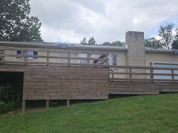 435 DIXON Road , Vienna, IL 62995