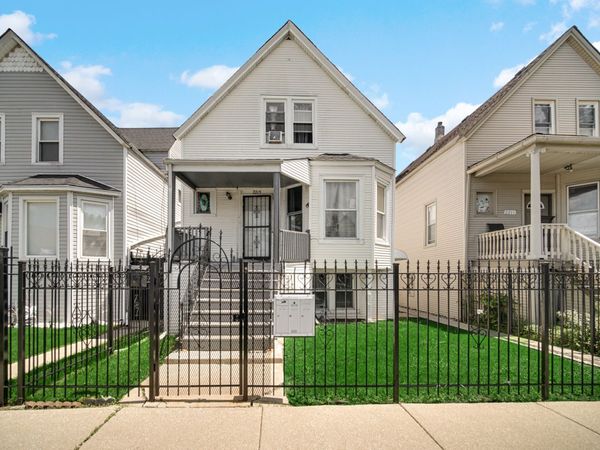 2213 N Kildare Avenue , Chicago, IL 60639