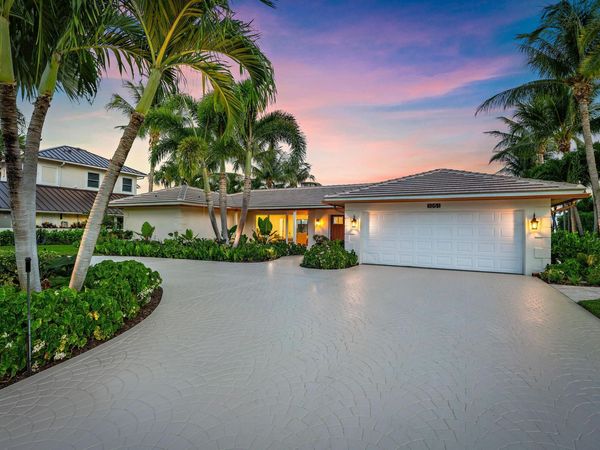 1051 Coral Way, West Palm Beach, FL 33404