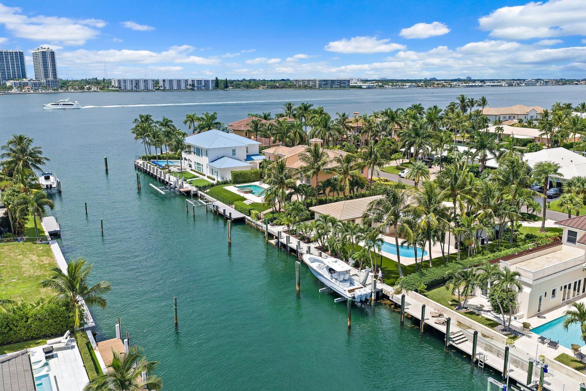 1051 Coral Way, West Palm Beach, FL 33404 Photo