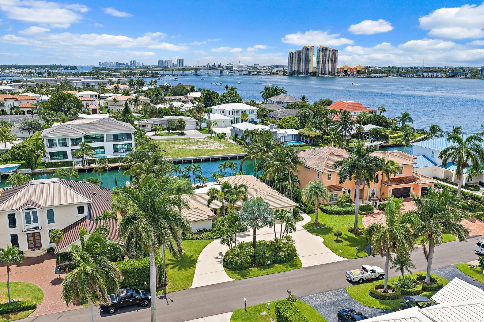 1051 Coral Way, West Palm Beach, FL 33404 Photo