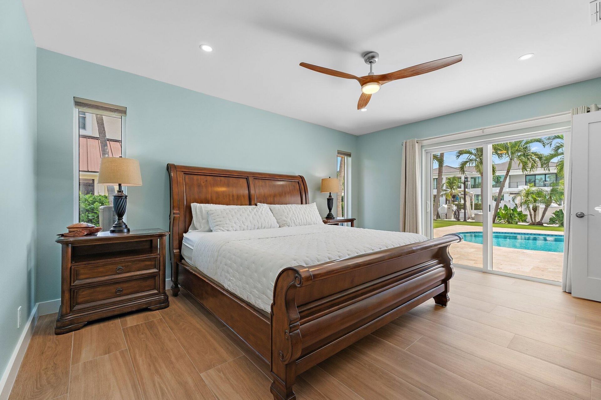 1051 Coral Way, West Palm Beach, FL 33404 Photo
