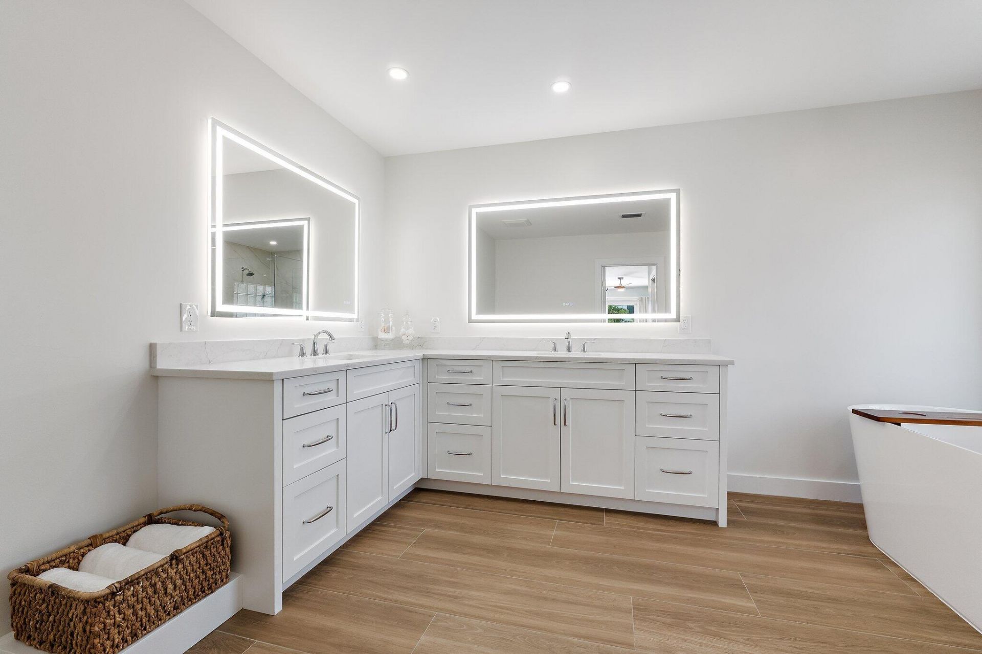 1051 Coral Way, West Palm Beach, FL 33404 Photo