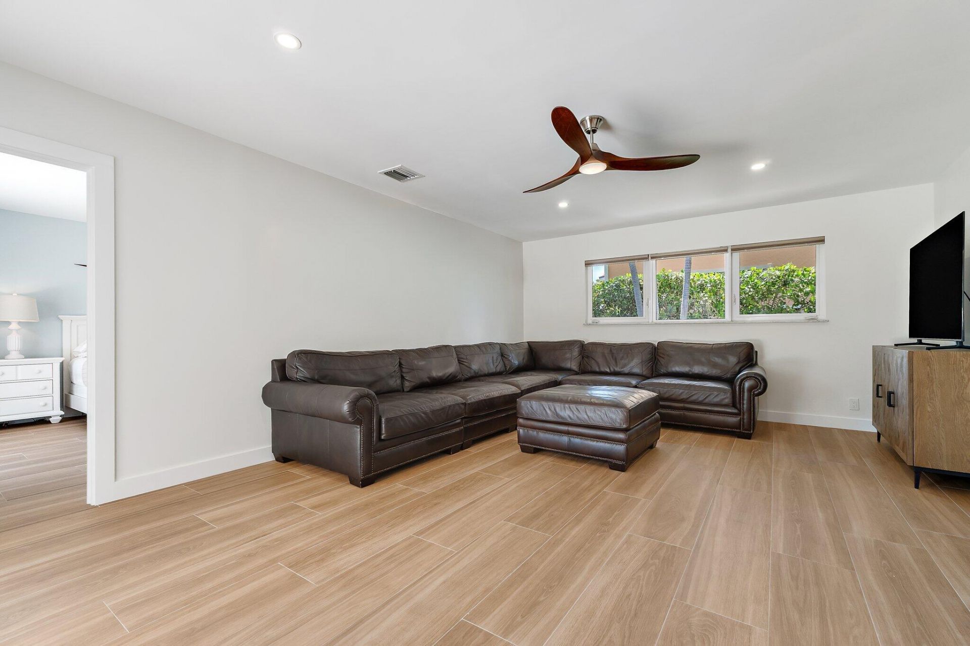 1051 Coral Way, West Palm Beach, FL 33404 Photo
