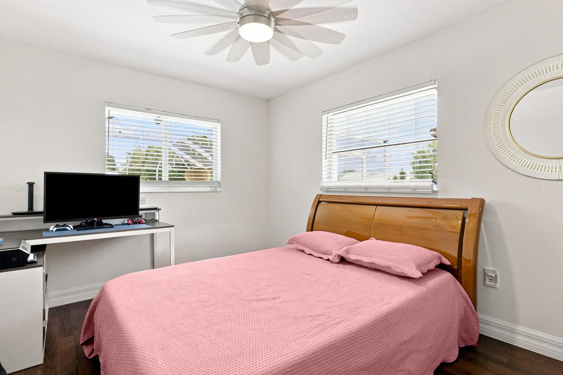 680 Manhattan Street E, Lehigh Acres, FL 33974 Photo