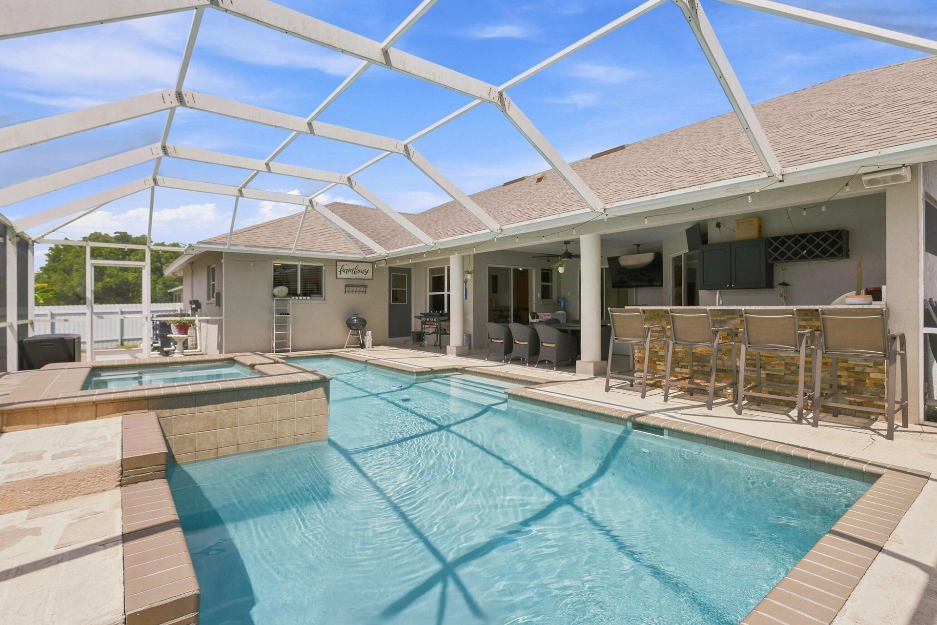 680 Manhattan Street E, Lehigh Acres, FL 33974 Photo