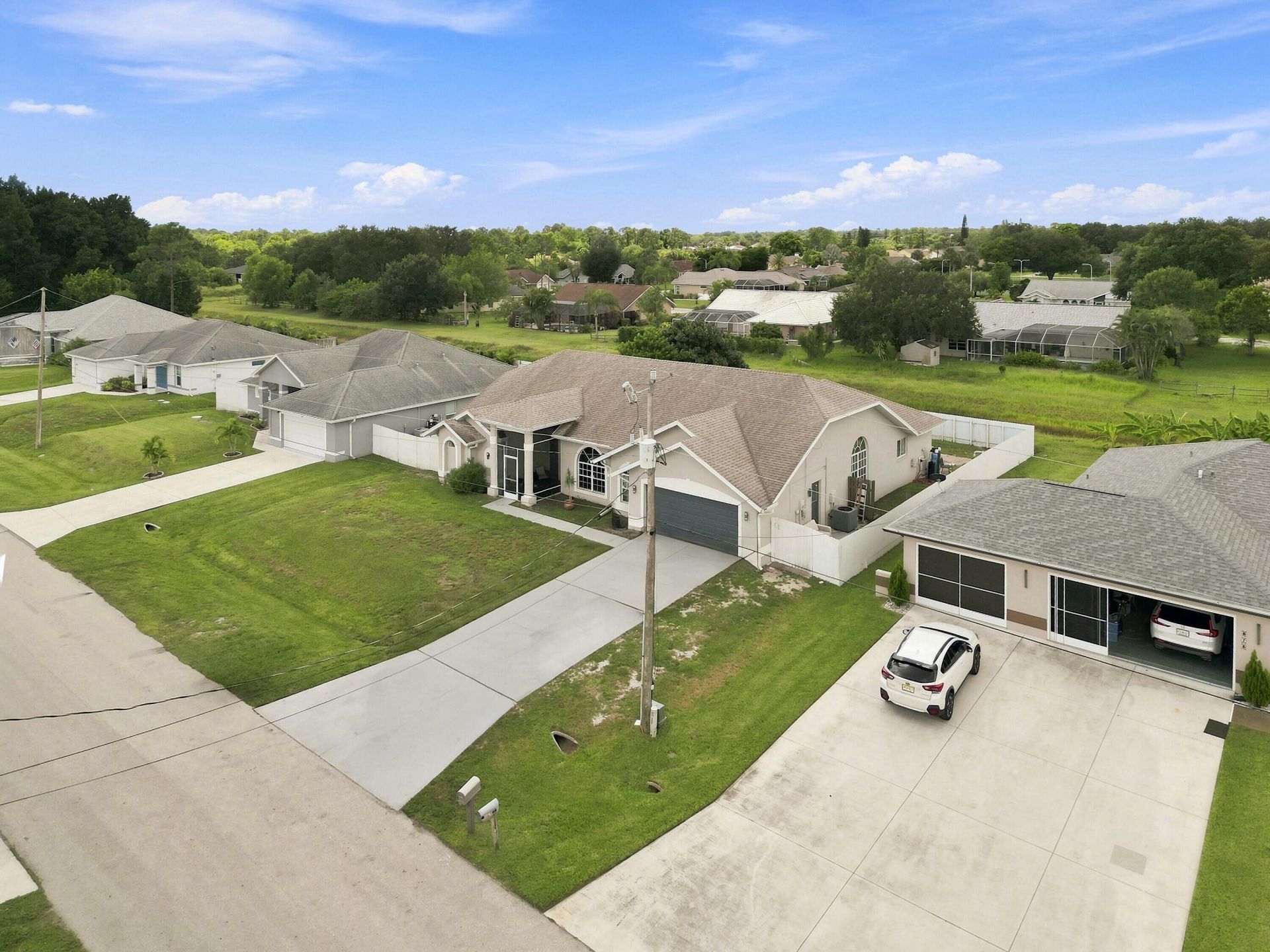 680 Manhattan Street E, Lehigh Acres, FL 33974 Photo