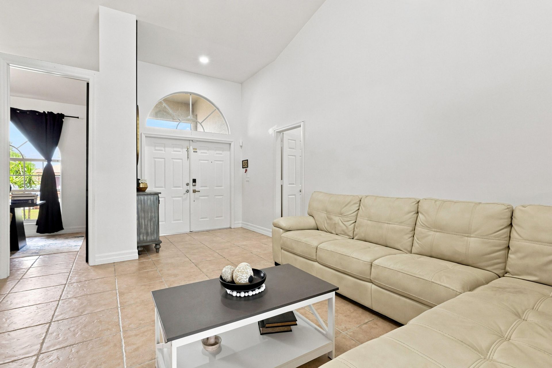 680 Manhattan Street E, Lehigh Acres, FL 33974 Photo