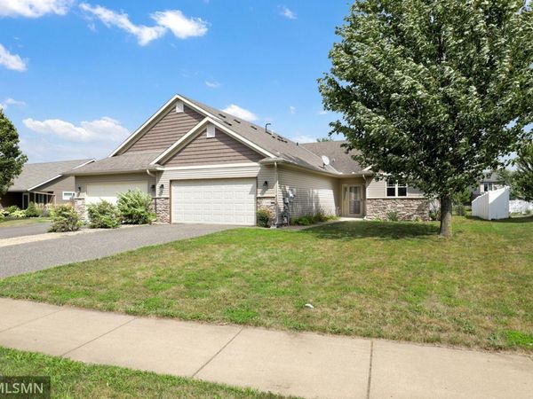 31649 McGuire Trail , Lindstrom, MN 55045
