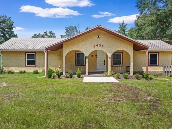 3407 Co Rd 2, Laurel Hill, FL 32567