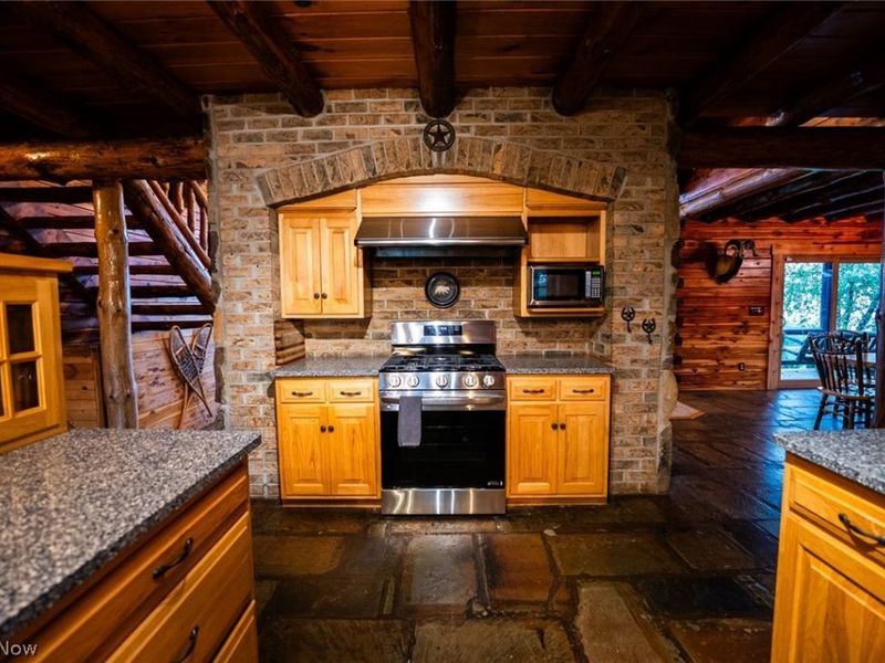 19701 Township Road 160, West Lafayette, OH 43845 Photo 8